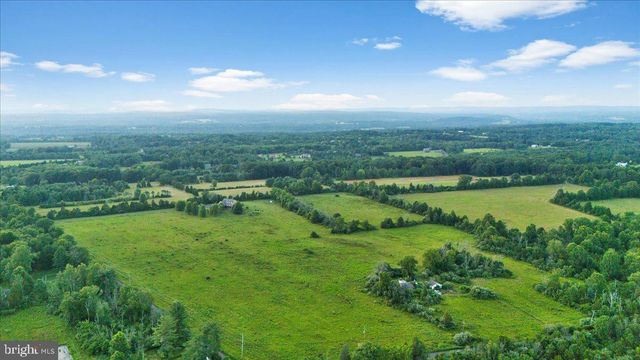 26 WORMANSVILLE RD, Pipersville, PA 18947