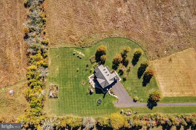 26 WORMANSVILLE RD, Pipersville, PA 18947