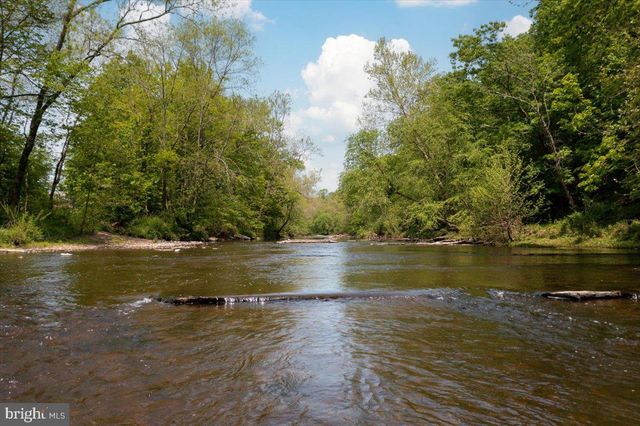 26 WORMANSVILLE RD, Pipersville, PA 18947