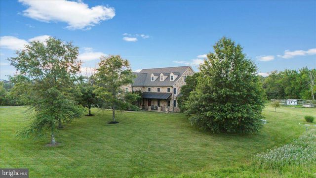 26 WORMANSVILLE RD, Pipersville, PA 18947