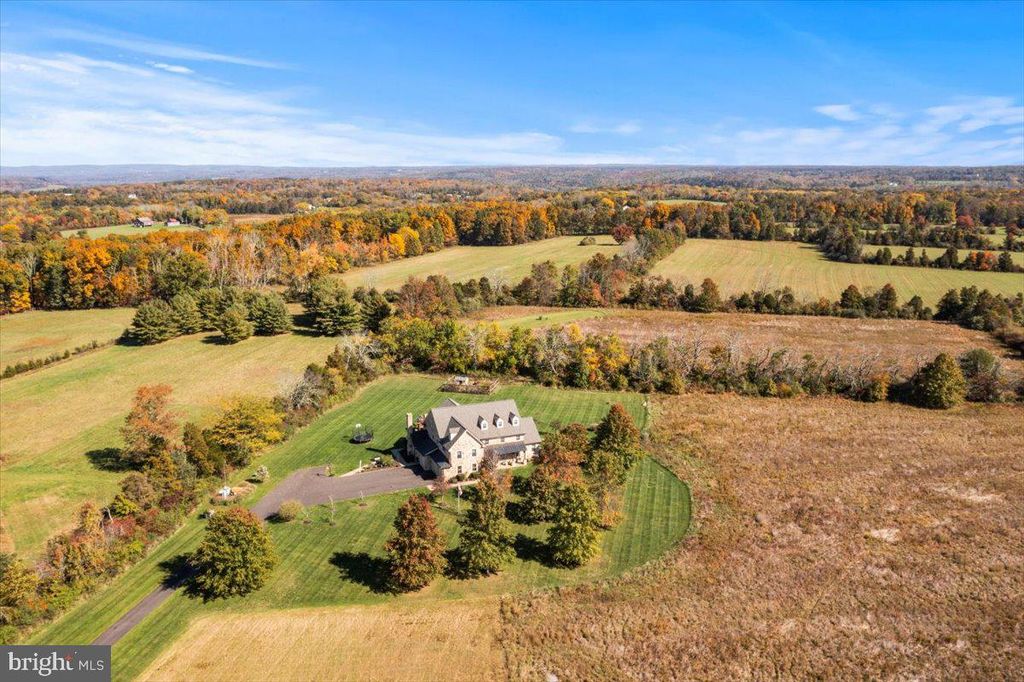 26 WORMANSVILLE RD, Pipersville, PA 18947