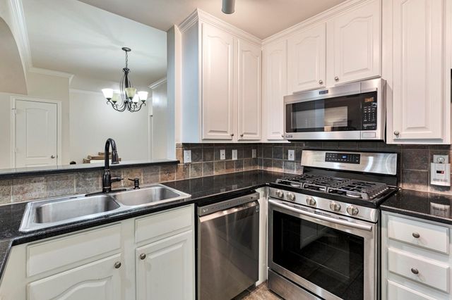 9525 N Capital Of Texas Highway 124, Austin, TX 78746