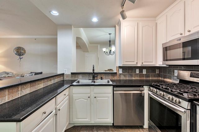 9525 N Capital Of Texas Highway 124, Austin, TX 78746