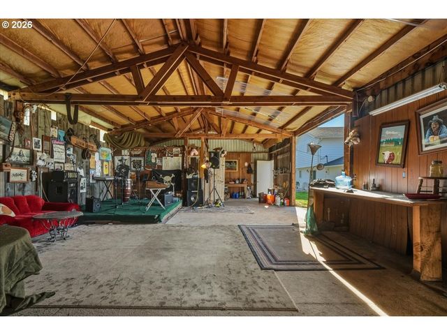 600 S SHOBERT St, Ridgefield, WA 98642