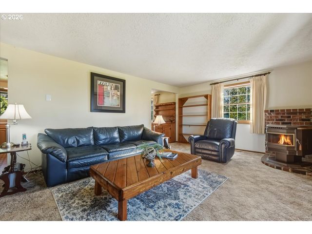 600 S SHOBERT St, Ridgefield, WA 98642