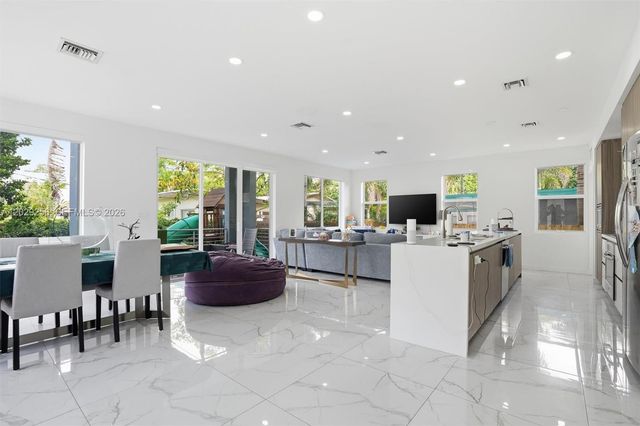 1417 NE 17th Street, Fort Lauderdale, FL 33305