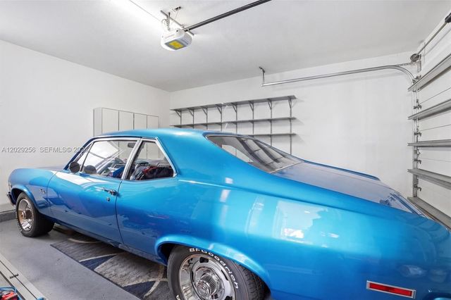 1417 NE 17th Street, Fort Lauderdale, FL 33305