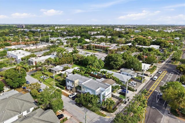 1417 NE 17th Street, Fort Lauderdale, FL 33305