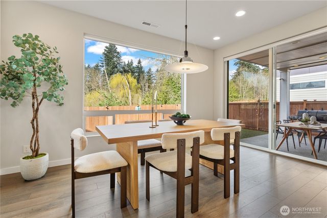 22532 70th Place W, Mountlake Terrace, WA 98043