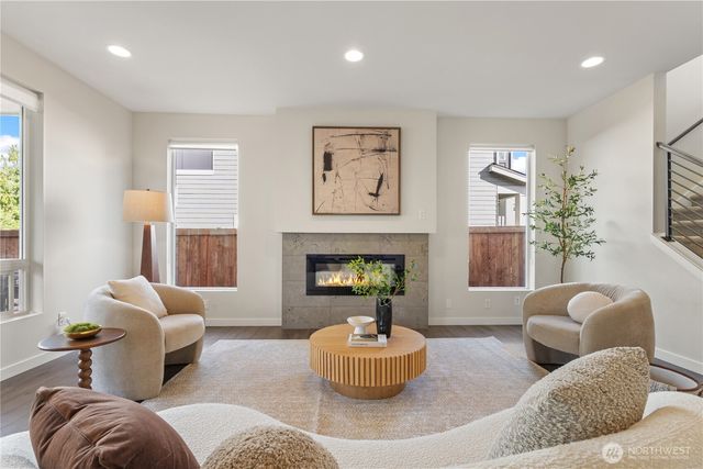 22532 70th Place W, Mountlake Terrace, WA 98043