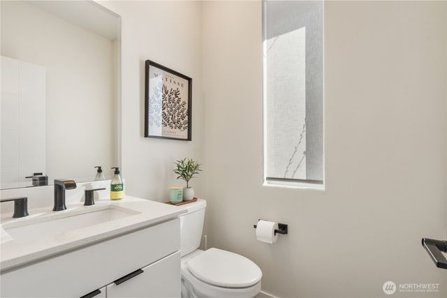 22532 70th Place W, Mountlake Terrace, WA 98043