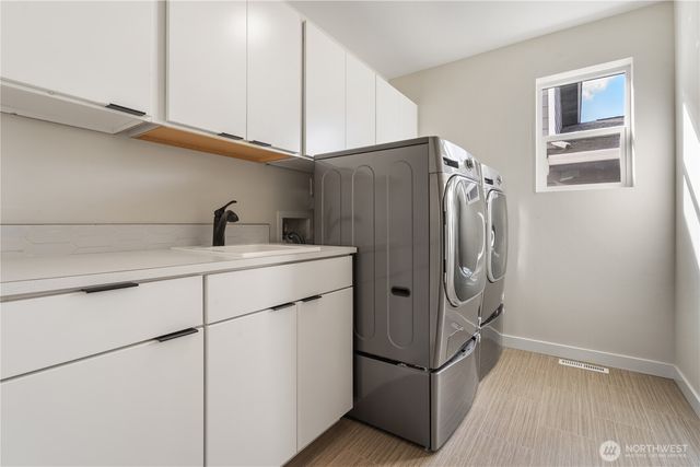 22532 70th Place W, Mountlake Terrace, WA 98043