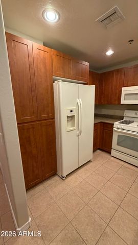2302 N CENTRAL Avenue 411, Phoenix, AZ 85004