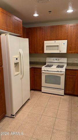 2302 N CENTRAL Avenue 411, Phoenix, AZ 85004