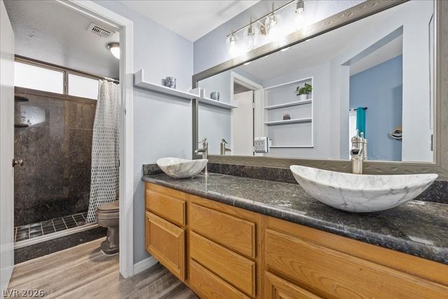 8017 Orchestra Avenue, Las Vegas, NV 89123