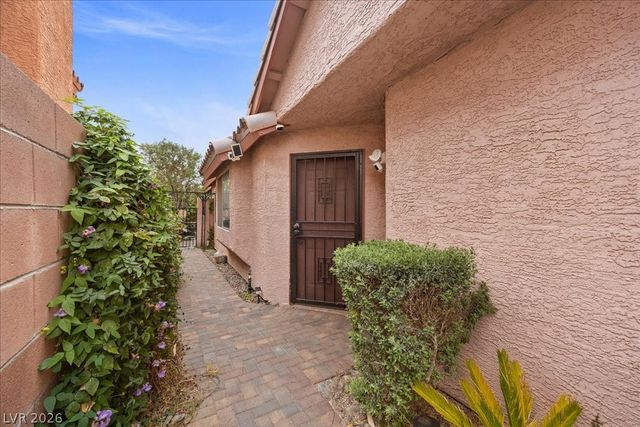 8017 Orchestra Avenue, Las Vegas, NV 89123