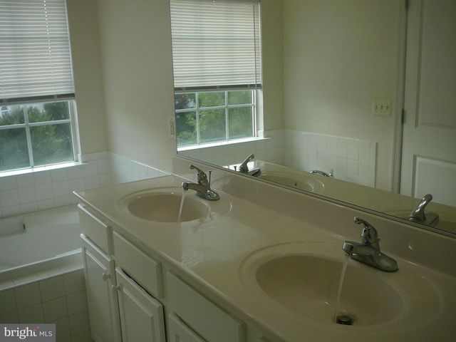 38 PIKE PL, Stafford, VA 22556