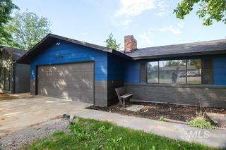 2902 Shamrock Ave, Nampa, ID 83686