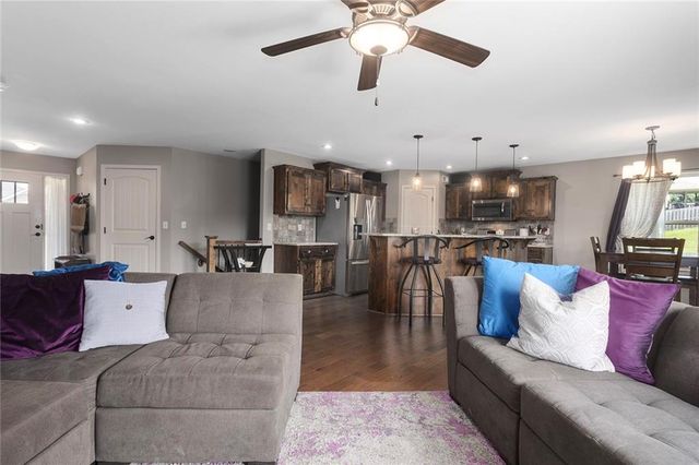 3493 NE 85th Terrace, Kansas City, MO 64156