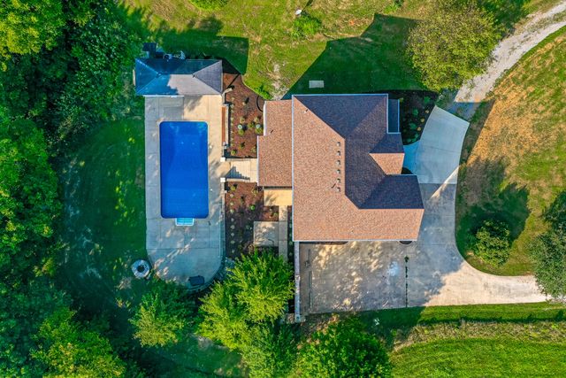 68 Meadow Point Drive, Lancaster, KY 40444