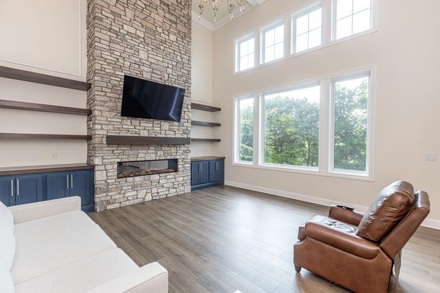 68 Meadow Point Drive, Lancaster, KY 40444