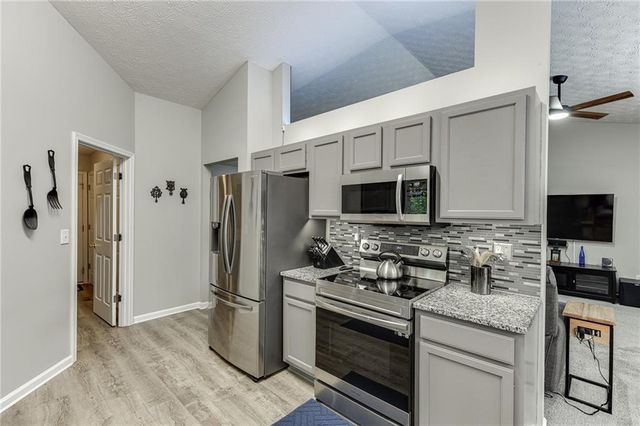 6211 Huntcliff Drive, Flowery Branch, GA 30542