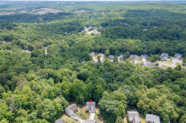 6211 Huntcliff Drive, Flowery Branch, GA 30542