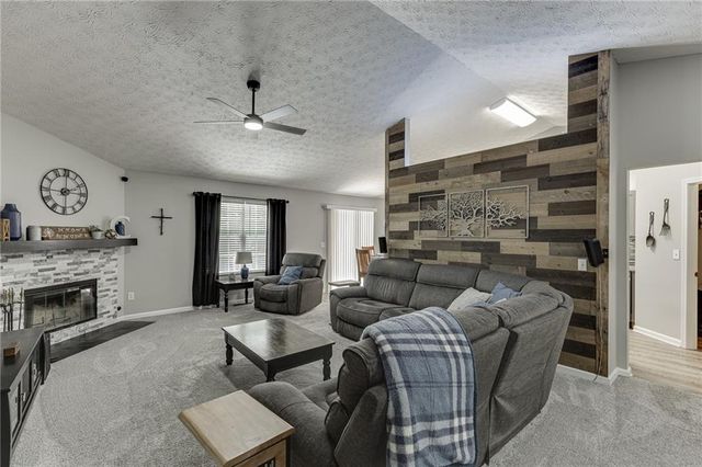6211 Huntcliff Drive, Flowery Branch, GA 30542