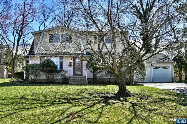 31 Godfrey Terrace, Glen Rock, NJ 07452