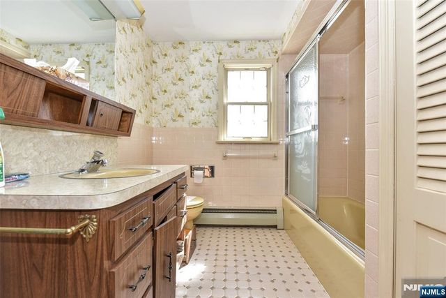 31 Godfrey Terrace, Glen Rock, NJ 07452