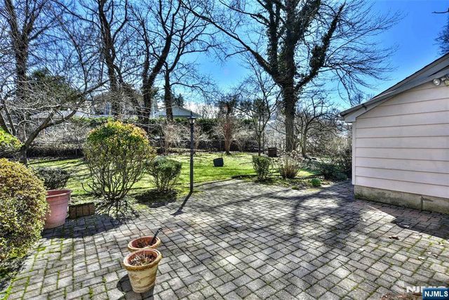 31 Godfrey Terrace, Glen Rock, NJ 07452