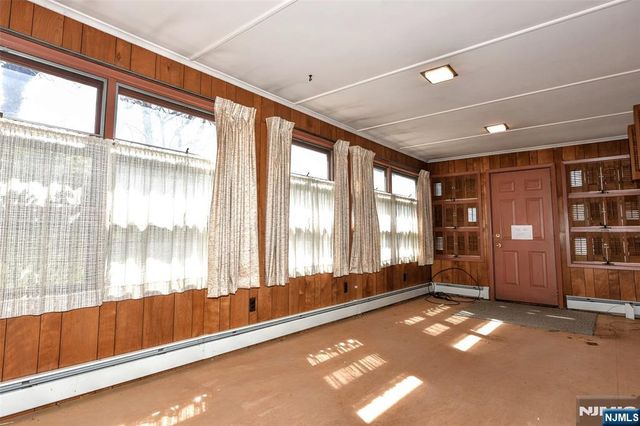 31 Godfrey Terrace, Glen Rock, NJ 07452