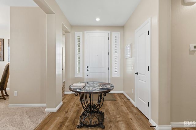 2320 Morvale Lane, Bakersfield, CA 93311