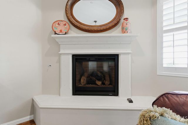 2320 Morvale Lane, Bakersfield, CA 93311