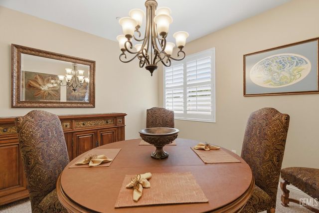 2320 Morvale Lane, Bakersfield, CA 93311