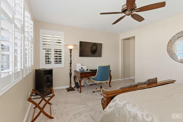 2320 Morvale Lane, Bakersfield, CA 93311