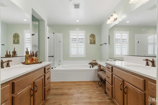 2320 Morvale Lane, Bakersfield, CA 93311