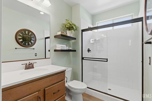 2320 Morvale Lane, Bakersfield, CA 93311