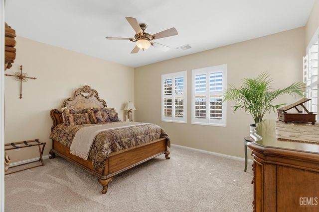 2320 Morvale Lane, Bakersfield, CA 93311