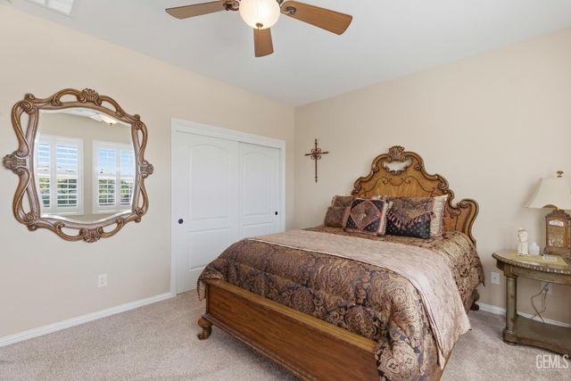 2320 Morvale Lane, Bakersfield, CA 93311