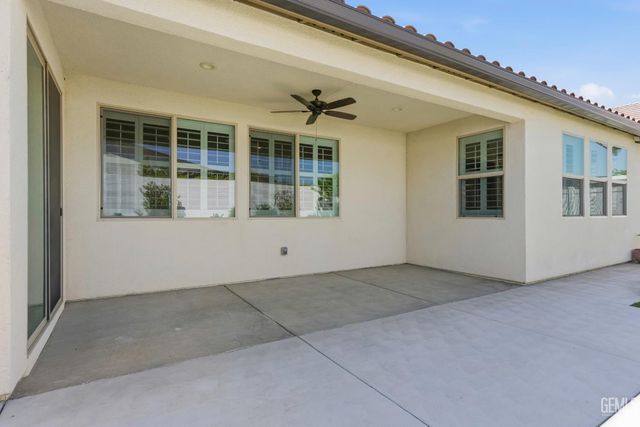 2320 Morvale Lane, Bakersfield, CA 93311