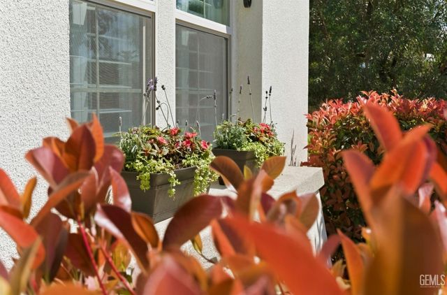 2320 Morvale Lane, Bakersfield, CA 93311