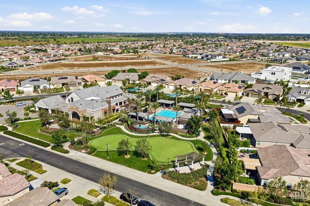 2320 Morvale Lane, Bakersfield, CA 93311