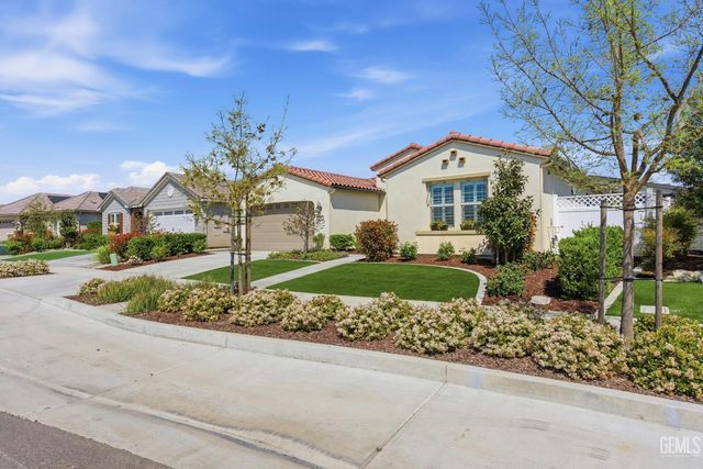 2320 Morvale Lane, Bakersfield, CA 93311