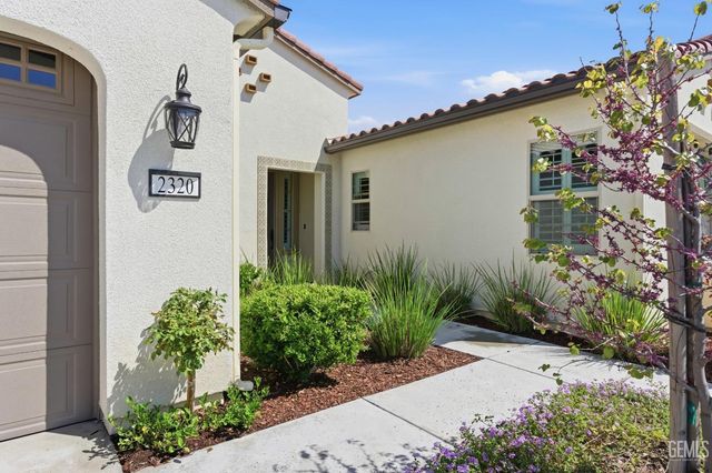 2320 Morvale Lane, Bakersfield, CA 93311