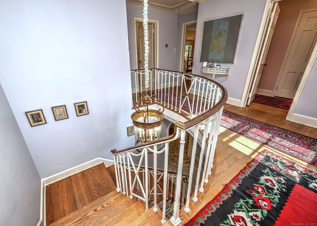4 Brook Road, Woodbridge, CT 06525