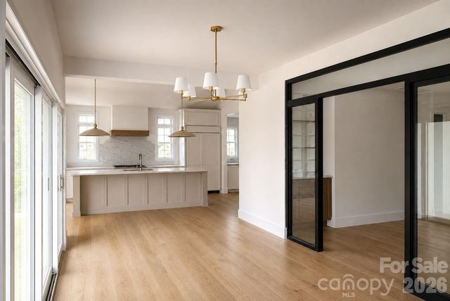 1116 Providence Road, Charlotte, NC 28207