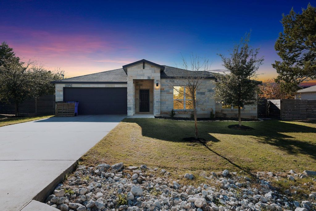 20703 Ridgeview RD, Lago Vista, TX 78645