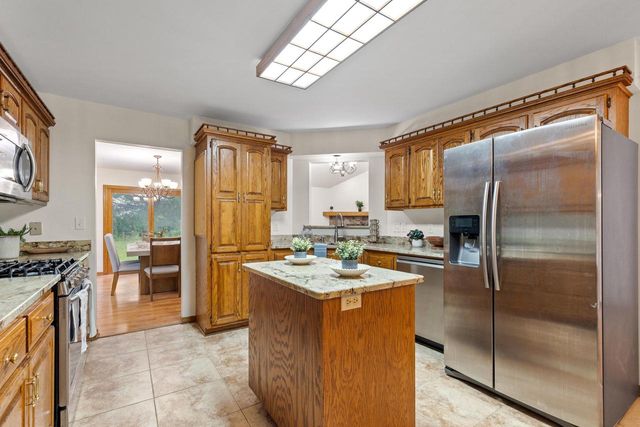 4110 W Carpenter AVENUE, Greenfield, WI 53221