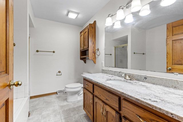 4110 W Carpenter AVENUE, Greenfield, WI 53221